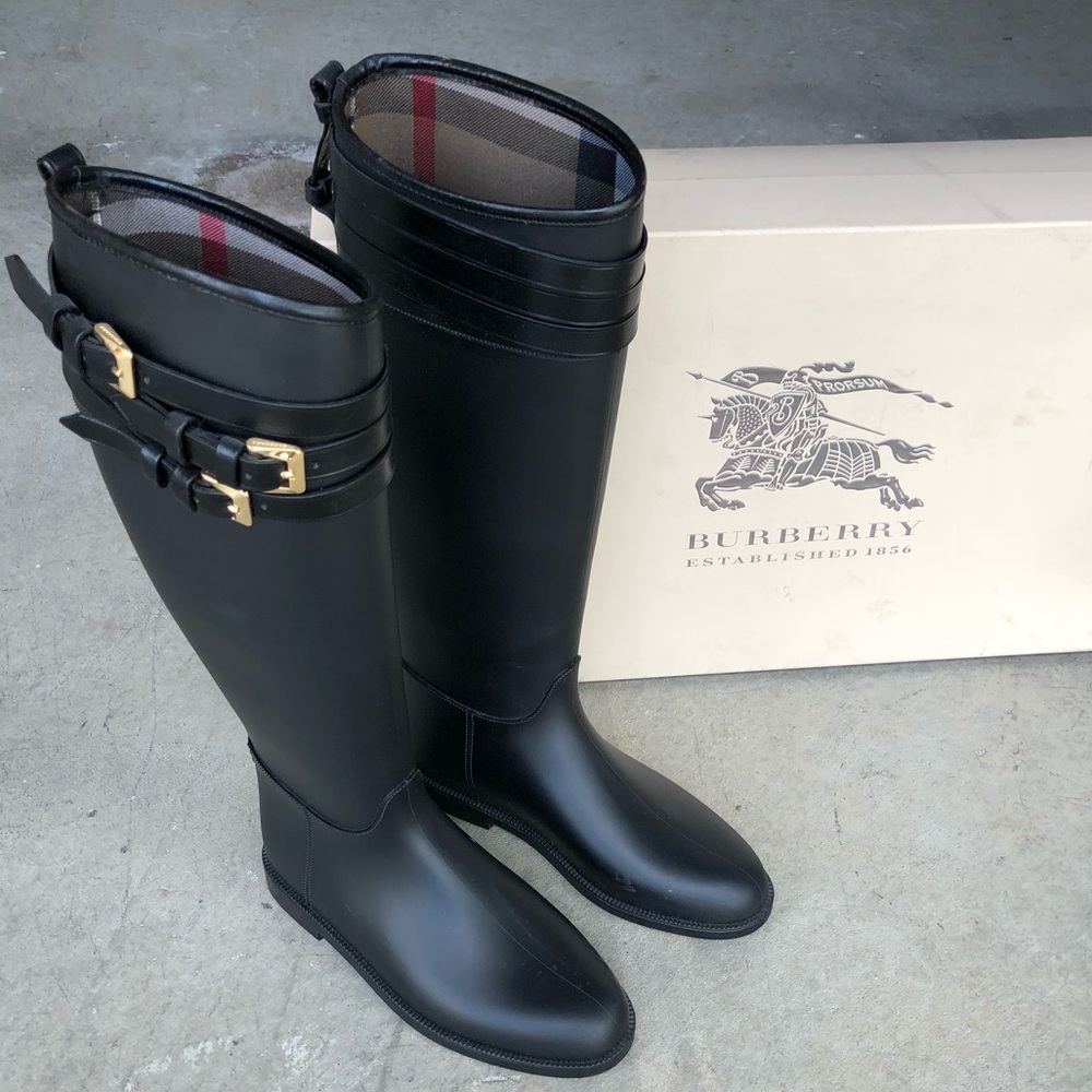 Black Burberry Escot Rain Boot